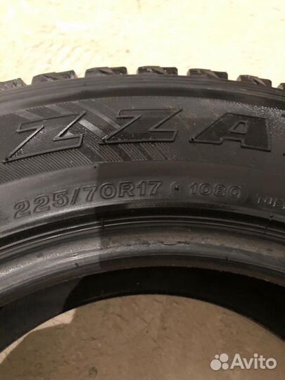 Bridgestone Blizzak Ice 225/70 R17