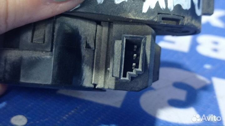 Моторчик заслонок отопителя Bmw E65 седан N62B44