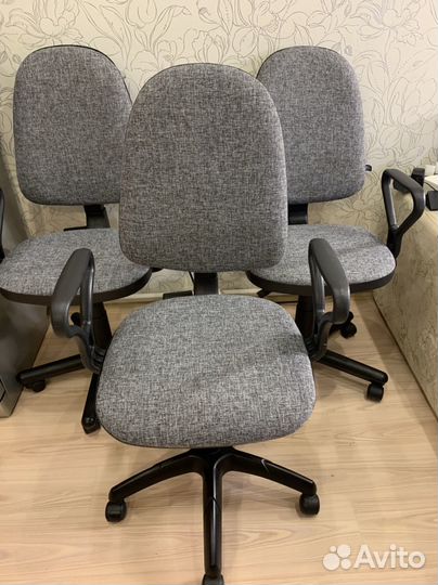 Компьютерный стул офисное кресло