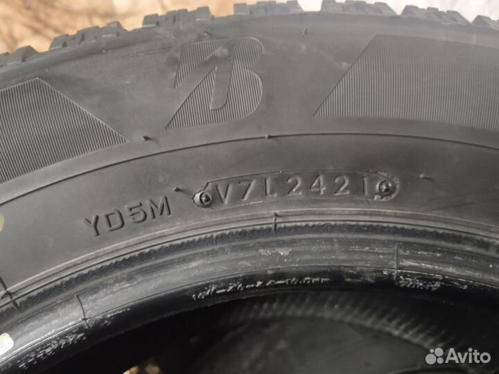 Bridgestone Ice Cruiser 7000S 215/60 R16