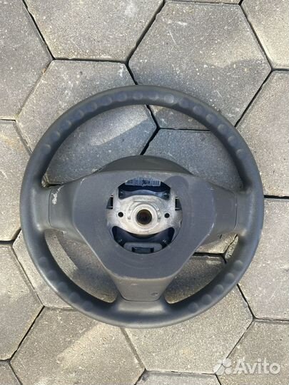 Руль Toyota Yaris