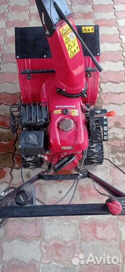 Снегоуборщик honda