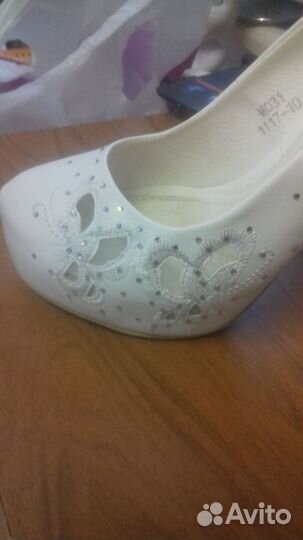 Продам свадебные туфли louisa peeress