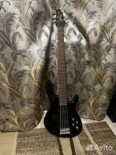 Бас гитара 5 струн Cort