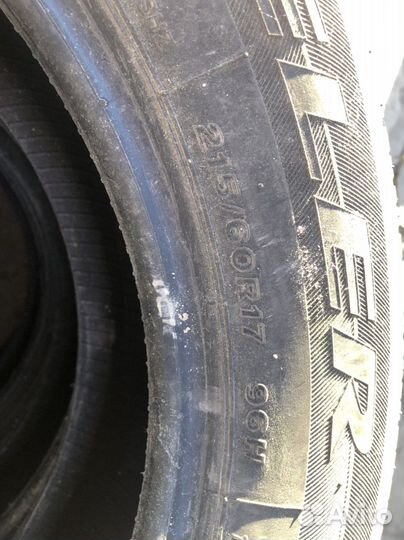 Bridgestone Dueler H/P Sport 215/60 R17
