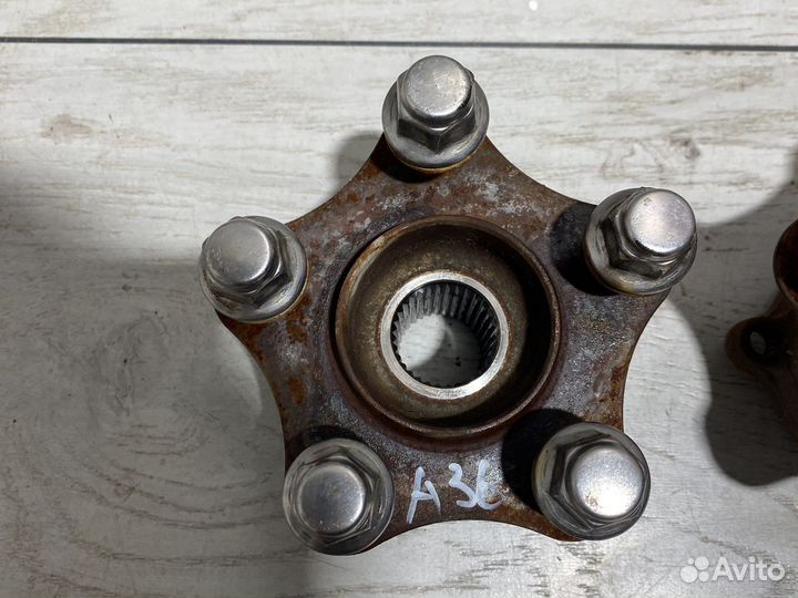 Infiniti QX70 Ступица задняя