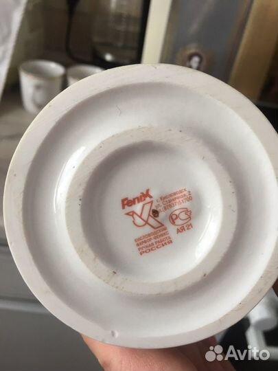 Пустые коробки и бутылки алкогольные