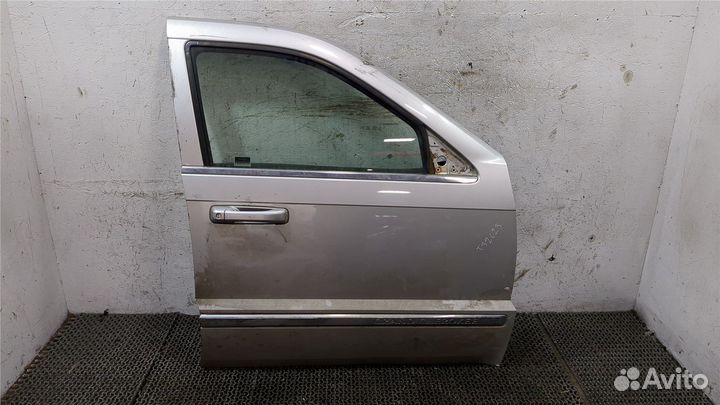 Стекло боковой двери Jeep Grand Cherokee, 2005