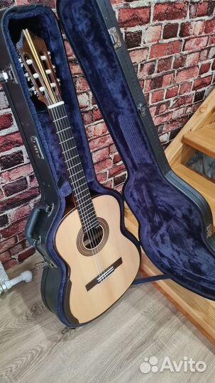 Гитара ученическая мастеровая + кожаный кейс
