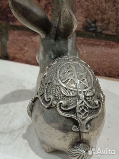 Статуэтка,заяц бронза