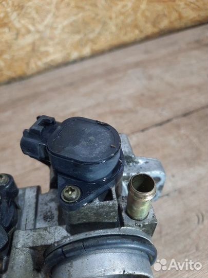 Дроссельная заслонка Toyota Yaris хетчбэк 3дв