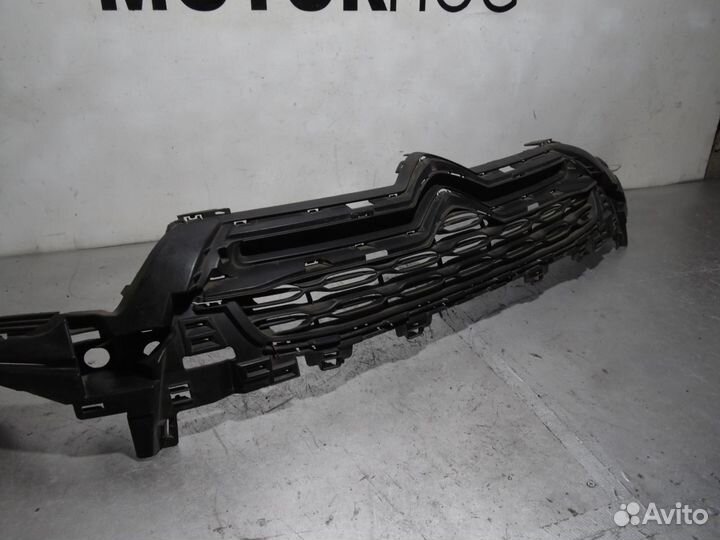 Решетка радиатора Ситроен дс4