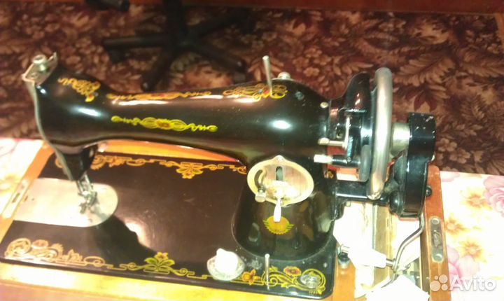 Швейная машинка - ретро