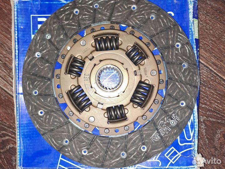 Диск сцепления Toyota Land Cruiser/Hi-Ace/Hi-Lux