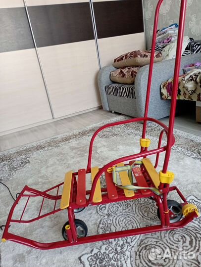 Детские санки с колесами