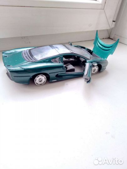 Модель jaguar xj220