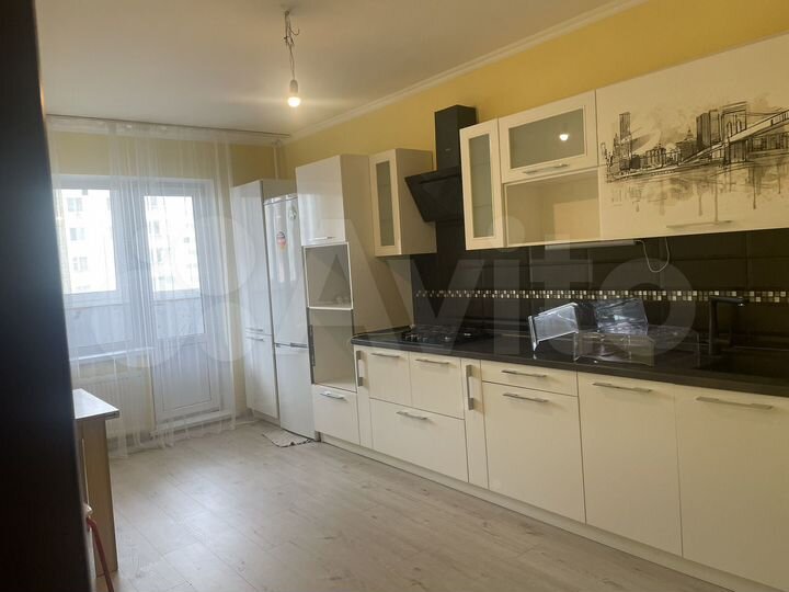 2-к. квартира, 57 м², 7/10 эт.