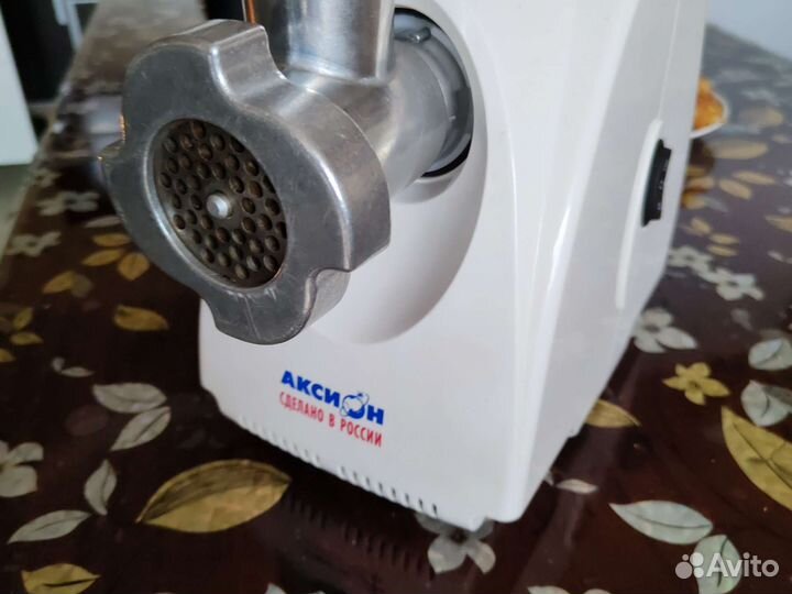 Мясорубка электрическая