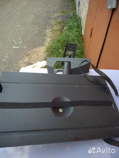 Кронштейн под телевизор,кухонные приборы настенный