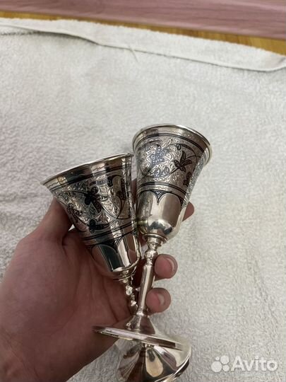 Серебряные рюмки и стопки