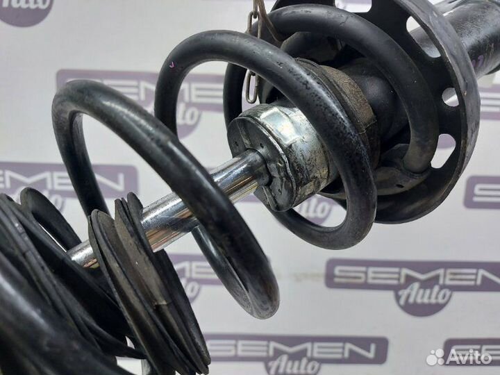 Амортизатор передний правый Honda Civic FD1 FD7