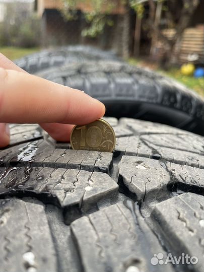 Pirelli Ice Zero 205/55 R16