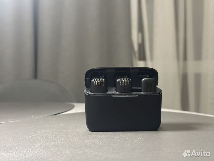 Петличный микрофон ulanzi j12