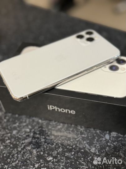 iPhone 11 Pro, 64 ГБ