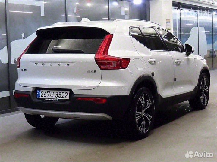 Volvo XC40 2.0 AT, 2022, 31 000 км