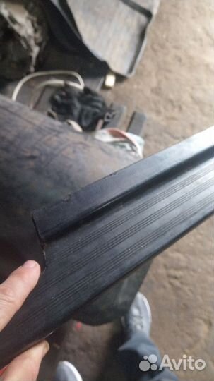 Накладки на пороги ауди 100/а6 есть L/R