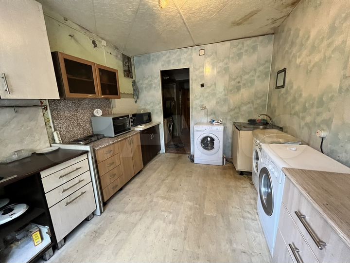 Комната 12,7 м² в 5-к., 1/4 эт.