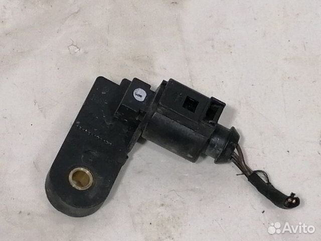 Датчик включения стопсигнала Volkswagen Passat B6