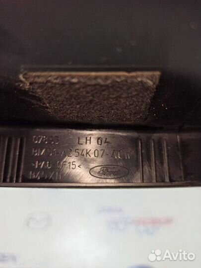 Накладка боковой двери задняя левая Ford Focus 3