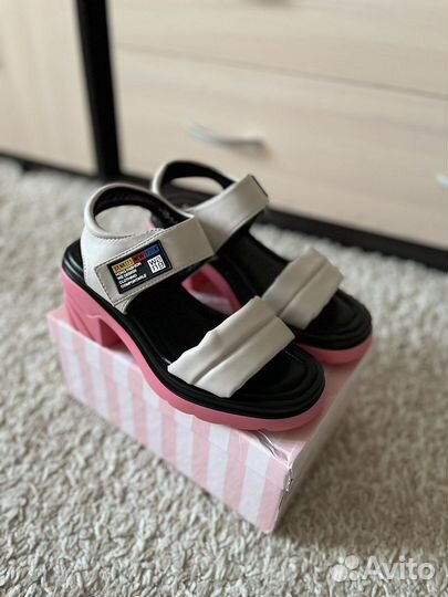 Туфли босоножки 36 новые