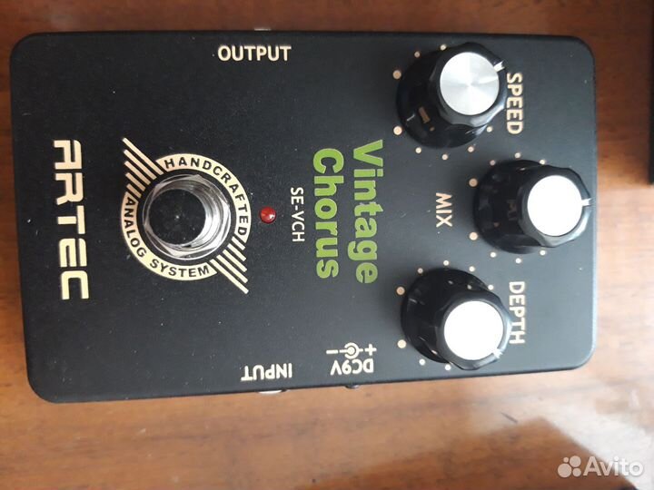 Гитарная педаль Artec SE-VCH