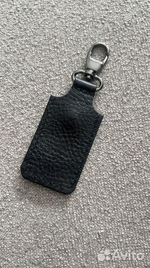 Брелок для ключей из кожи