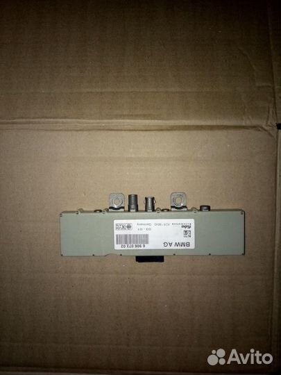 Антенна (под потолком) усилитель антенны BMW 3-се