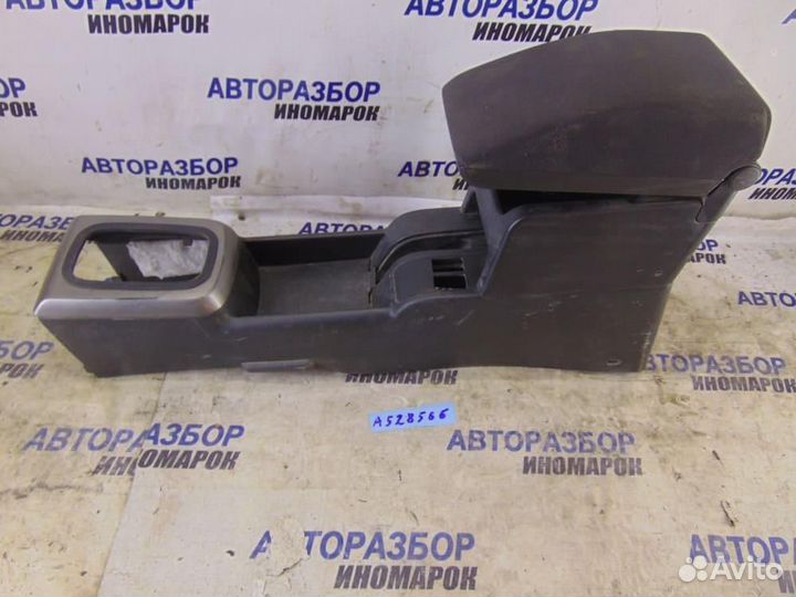 Подлокотник для Nissan X-Trail 1 2001-2007г