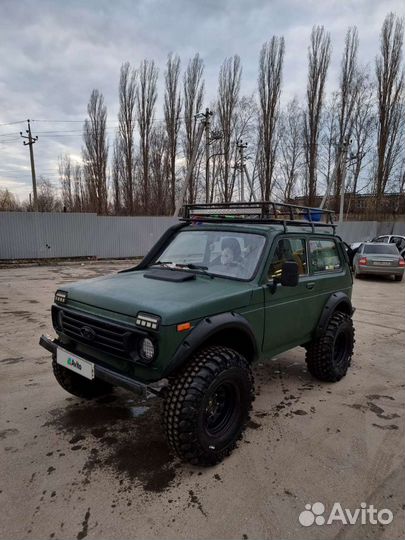 LADA 4x4 (Нива) 1.7 МТ, 2003, 100 000 км