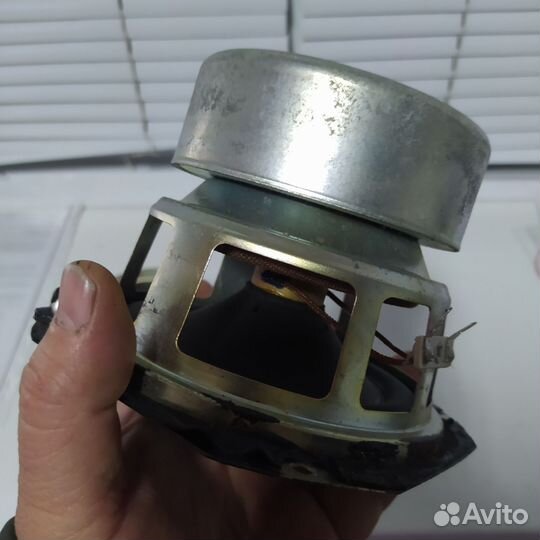 Колонки сабвуфера от домашнего кинотеатра