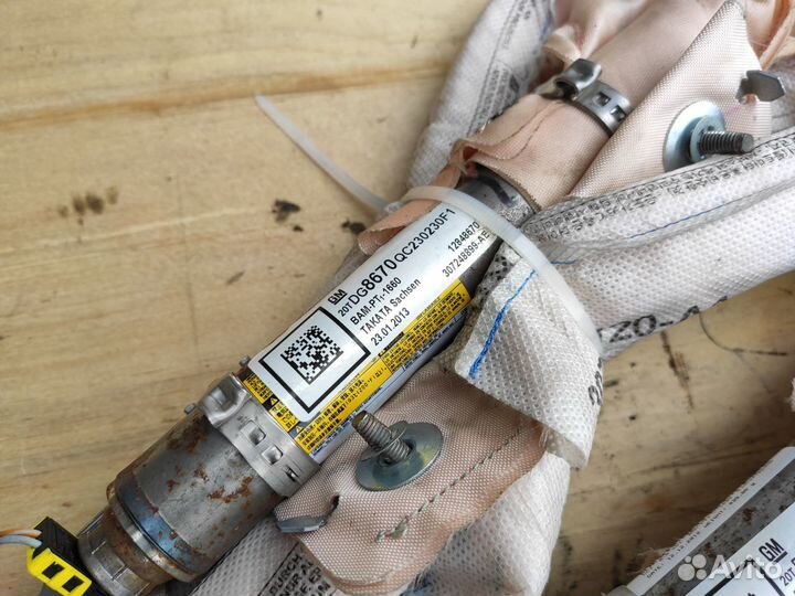 Шторка безопасности Opel Insignia Седан Хэтчбек