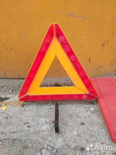 Знак аварийной остановки