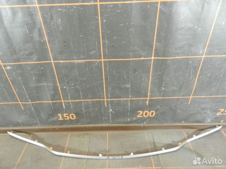 Декоративная накладка бампера-Mercedes-Benz E-W213