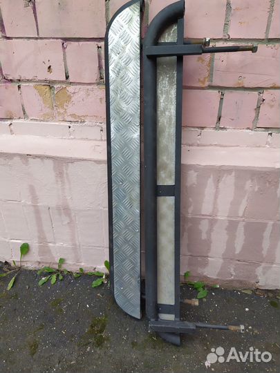 Подножки для нивы2121