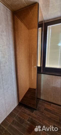 Шкаф зеркальный