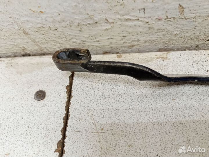 Поводок стеклоочистителя