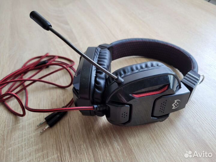 Игровые наушники