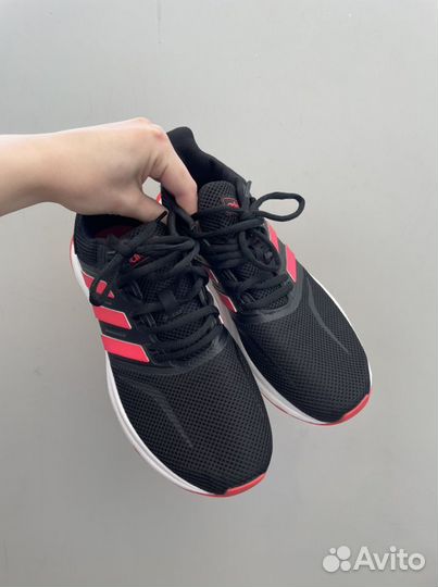 Кроссовки женские adidas