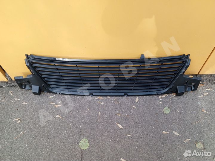 Решетка в бампер Nissan Terrano D10 14-22
