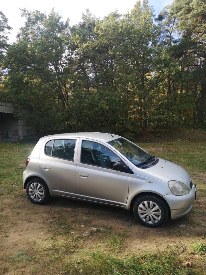 Toyota Yaris: фото владельца